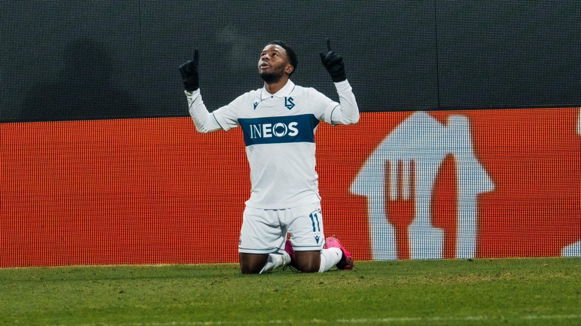 19-02-26_DSC05963-SIGMA-LS__@m.x_d.x