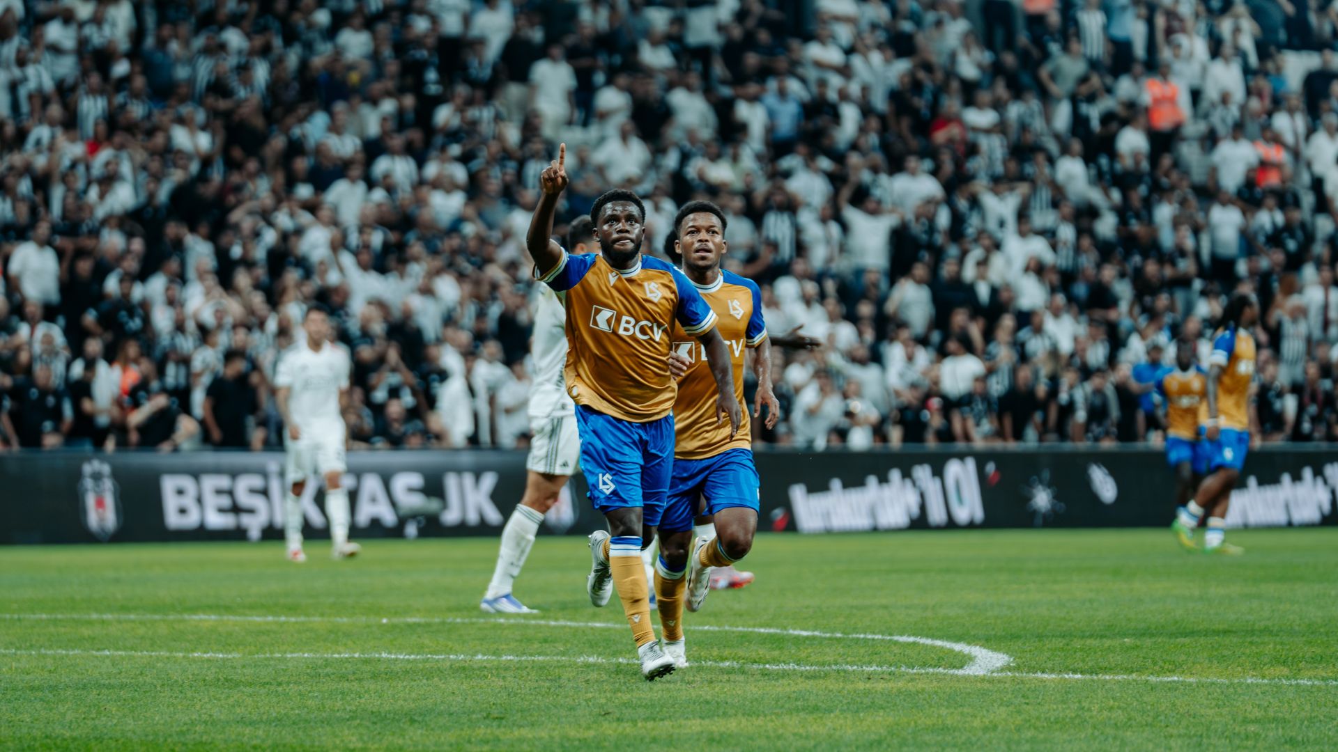 28.08.25DSC09702_2_BESIKTAS-LS_@m.x_d.x